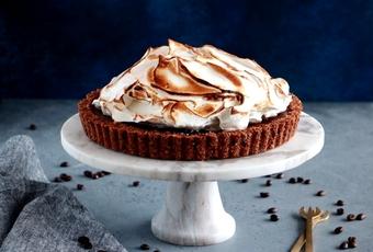 Schokoladen-Kaffee-Baiser-Torte