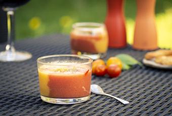 Gazpacho mit Paprika-Brunoise