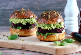 Vegetarischer Rote-Beete Burger