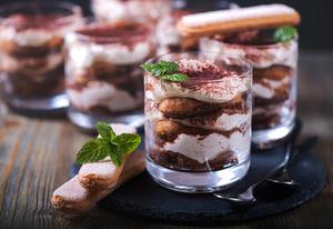 Tiramisu mit Kaffee und Tonkabohnen