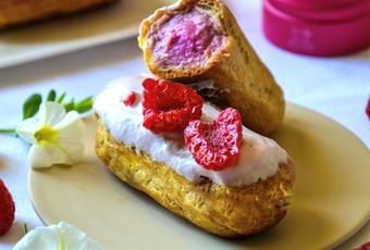 Himbeer-Sichuan-Pfeffer-Mini-Eclairs ohne Butter