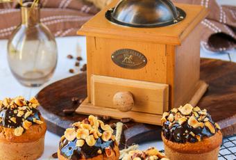 Einfache Haselnuss-Kaffee-Muffins