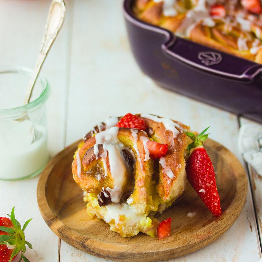 Kardamom-Brioche mit Erdbeeren - Peugeot Saveurs