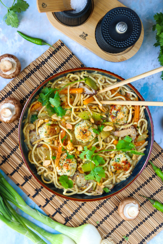 Thai Chicken mit Nudeln und Gemüse