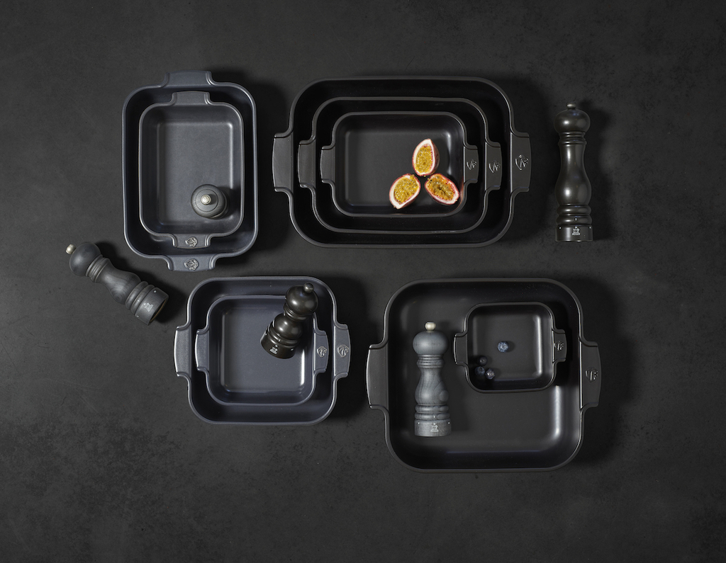 APPOLIA Black Satin Noir + Ardoise Slate + Paris Graphite & Black Collection 3 © Eric Marin - Peugeot Saveurs