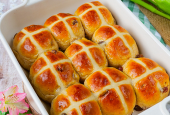 Heißwecke – Englische Osterbrötchen