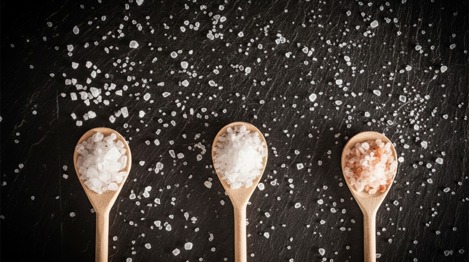 Salzarten-Vergleich: Fleur de Sel, Himalayasalz und Steinsalz - Peugeot Saveurs